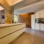 Stunning 5br With Private Pool & Terrace By 360 Estates