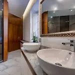 Stunning 5br With Private Pool & Terrace By 360 Estates
