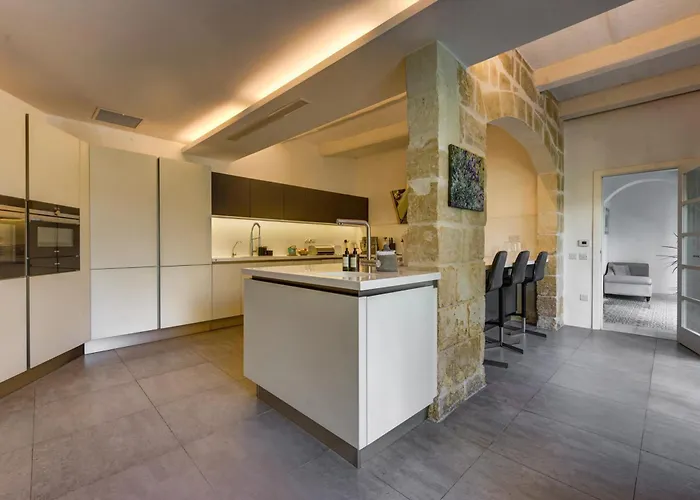 Villa Stunning 5br With Private Pool & Terrace By 360 Estates *