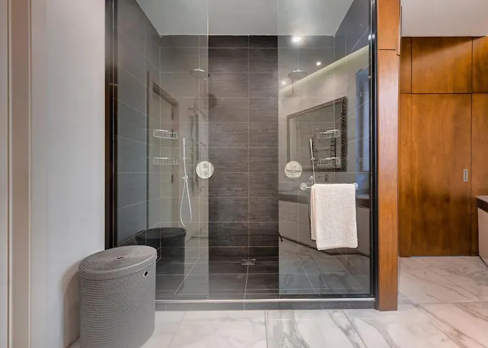 Villa Stunning 5br With Private Pool & Terrace By 360 Estates