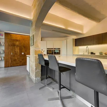 Stunning 5br With Private Pool & Terrace By 360 Estates Lija