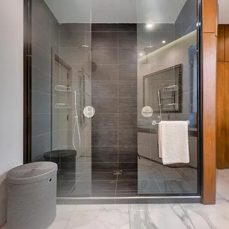 Villa Stunning 5br With Private Pool & Terrace By 360 Estates