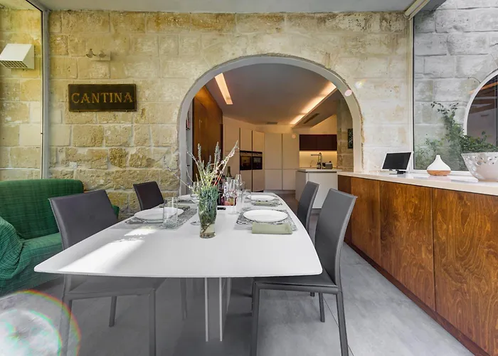 Stunning 5br With Private Pool & Terrace By 360 Estates *