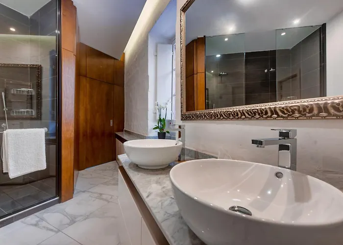 Stunning 5br With Private Pool & Terrace By 360 Estates